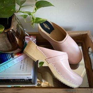 Swedish Hasbeens “Swedish Husband” Clog Mule